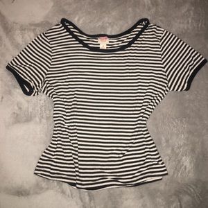 PacSun Black & White Mid-drift T-Shirt